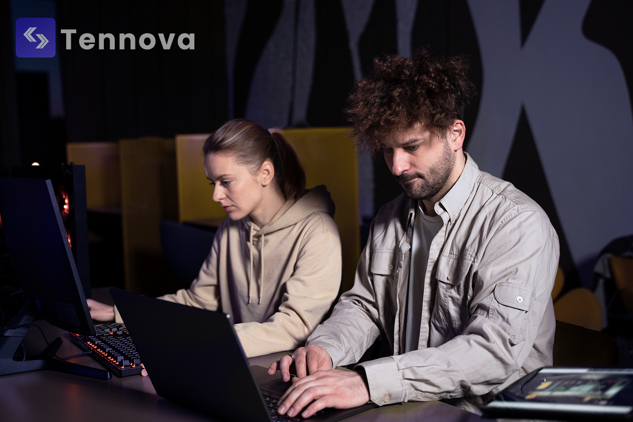 Personas Trabajando Tennova